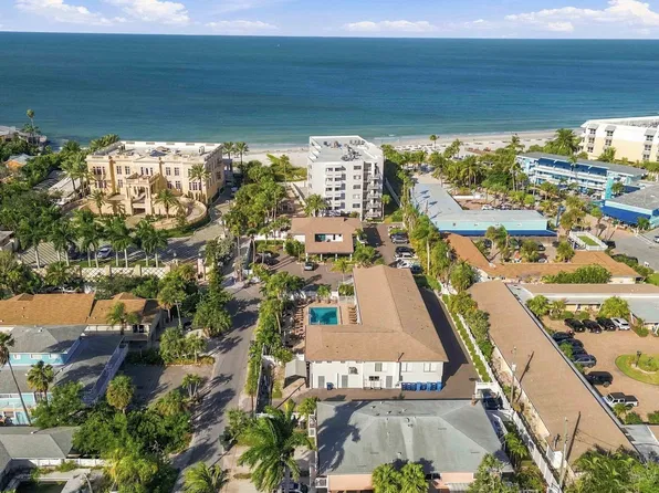 1001 Point Of Rocks Rd #207, Sarasota, FL 34242