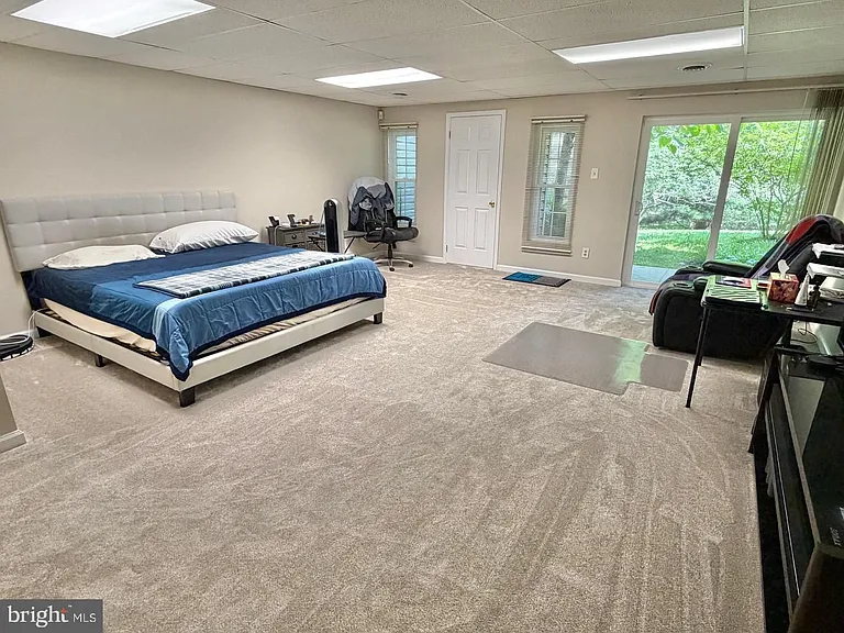 335 Danbury Ct #335 — Photo 33