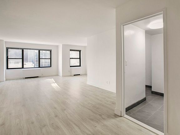 4th image of 120 E 34th St APT 10K