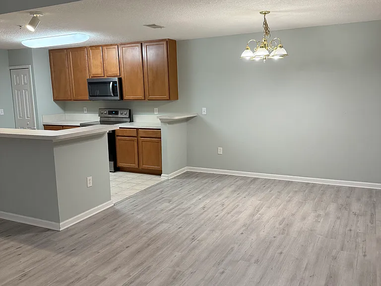 9576 Amarante Cir #8 — Photo 10