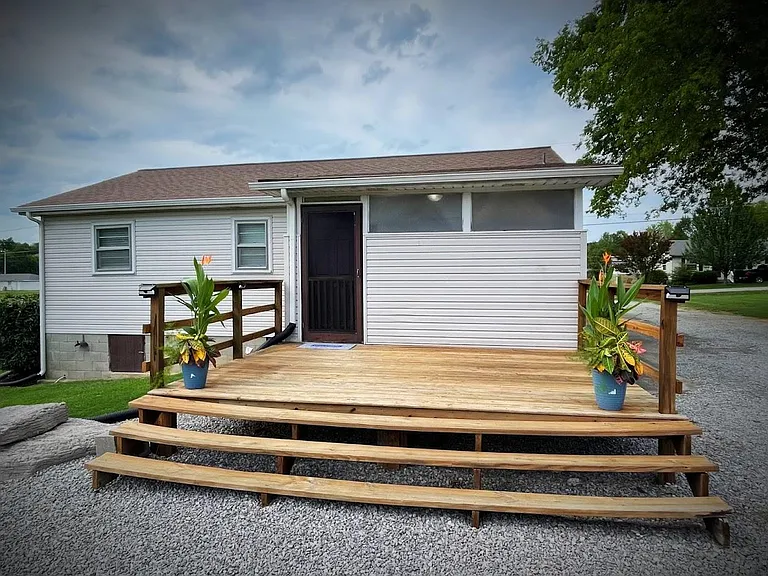 45 E Caldwell Ave — Photo 18