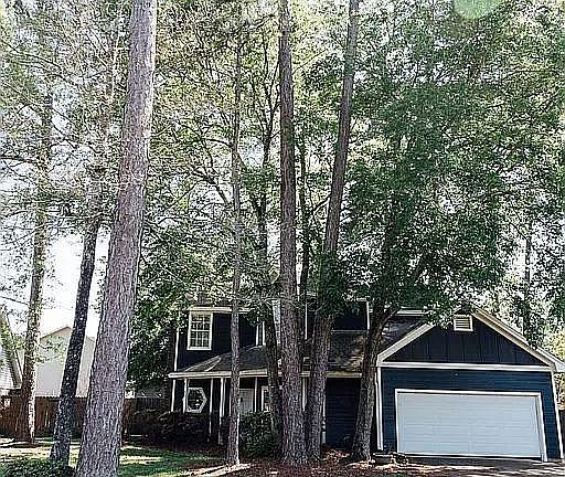 2nd image of 426 Northampton Cir