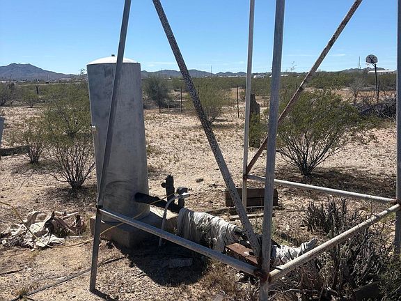 5th image of 66125 W SIMCOX Road