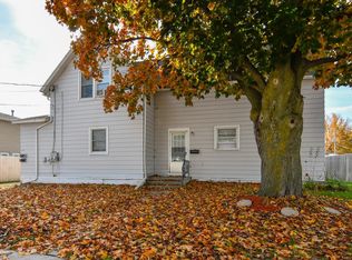 131 Elm St, Combined Locks, WI 54113