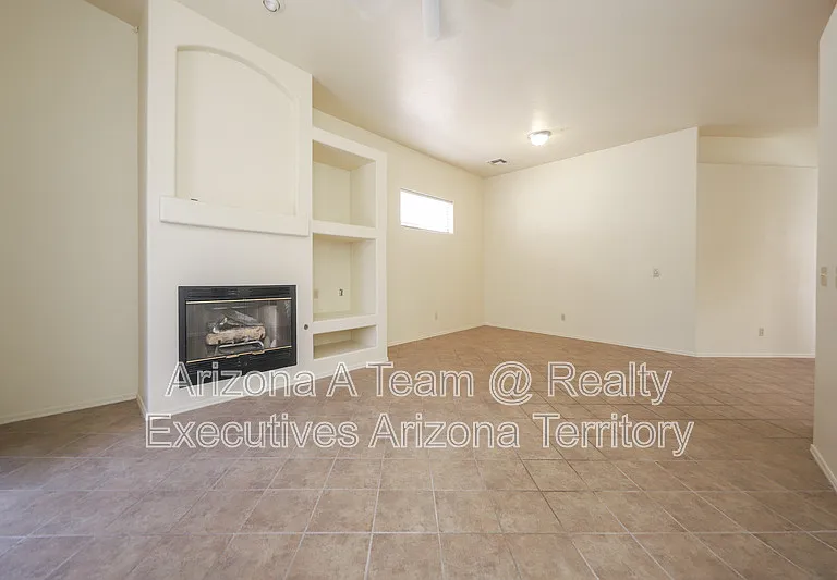 7356 E Placita Sacra — Photo 2