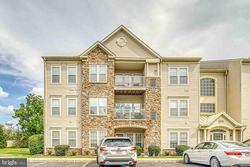 1st image of 200 Beech Blvd APT 301