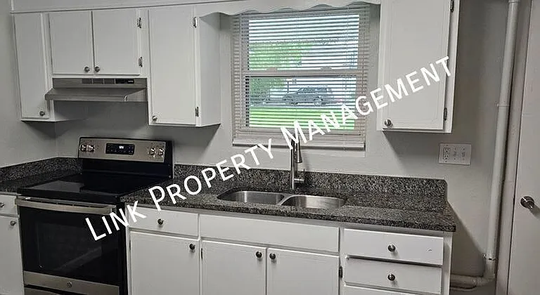 1640 Keeble St — Photo 31