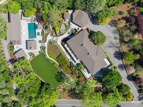 4th image of 39 Melanie Ln