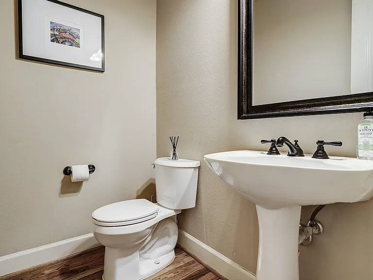 6513 Taggart St #A — Photo 15