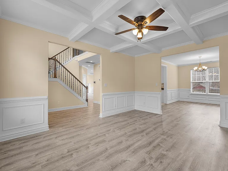 710 Beach Rd — Photo 17