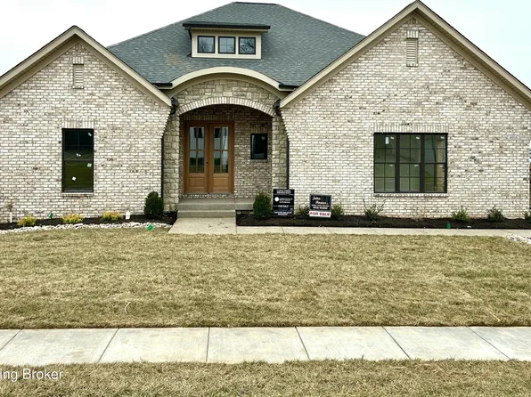 39 Thomas Farm Dr, Louisville, KY 40299