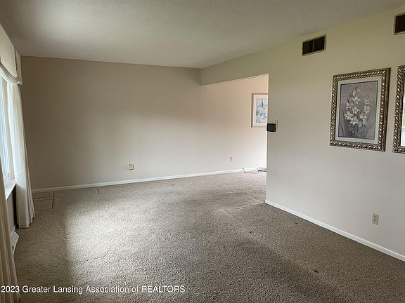 2nd image of 1223 S Briarfield Dr