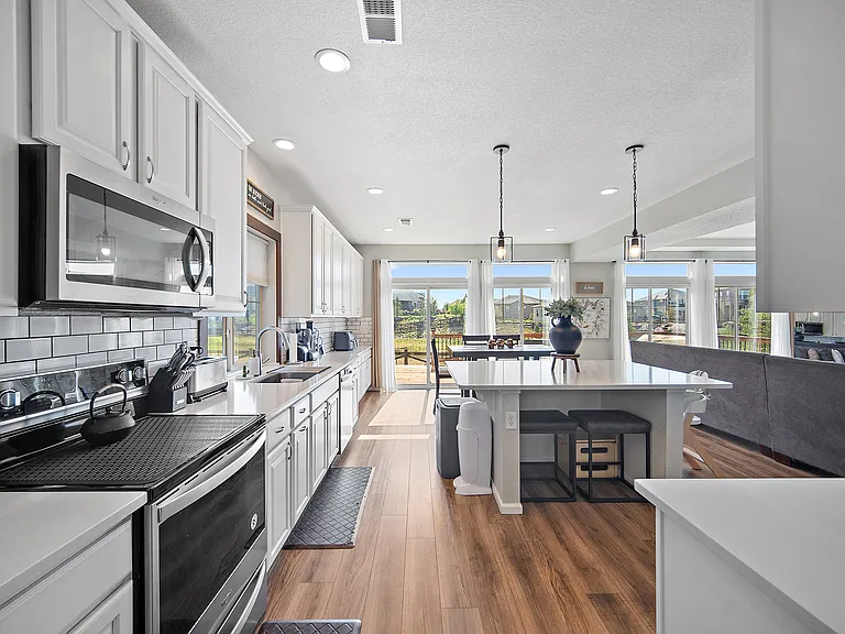 7243 Sedgerock Ln — Photo 8