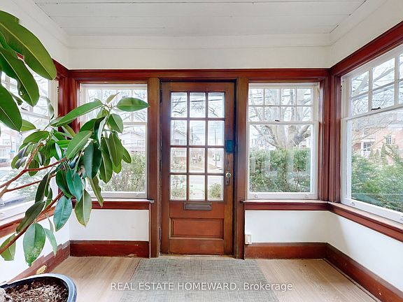 5th image of 106 Dawes Rd E