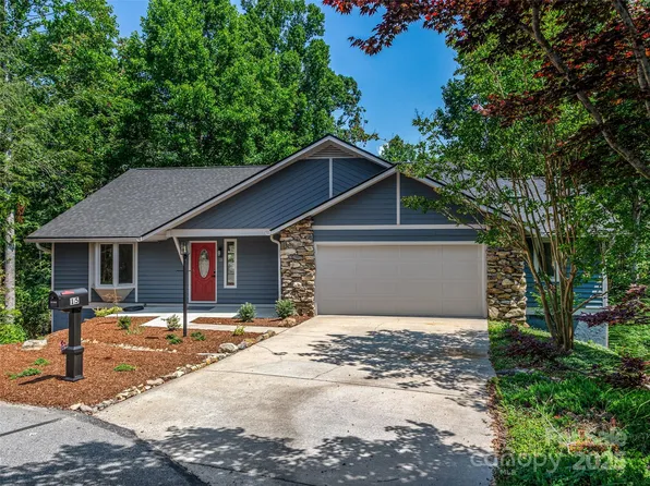 15 Josie Ln, Asheville, NC 28804
