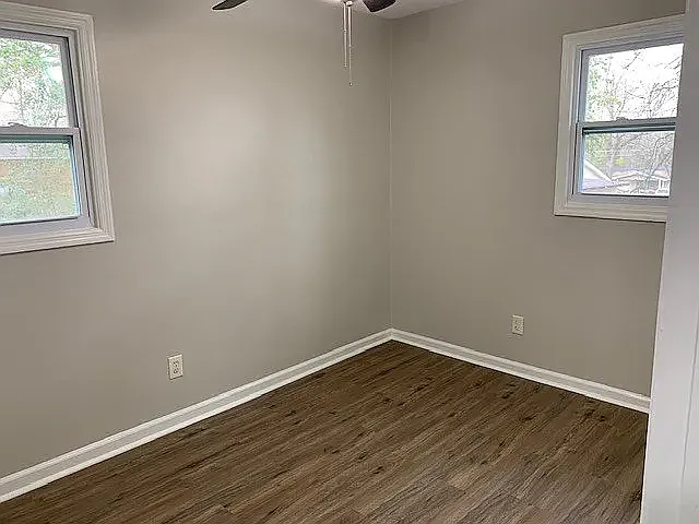 1711 Floyd Rd — Photo 9