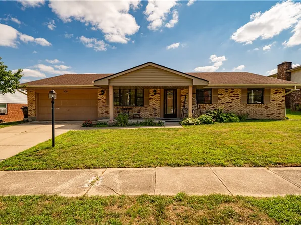 2126 Sherwood Forest Dr, Miamisburg, OH 45342
