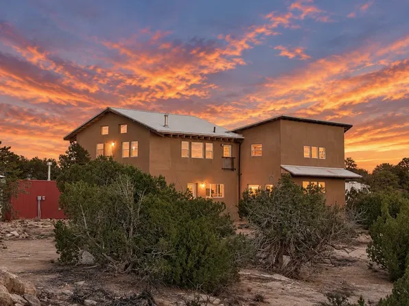 9 Private Drive 1727, Youngsville, NM 87064