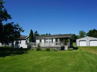 N6385 County Rd N, Beldenville, WI 54003