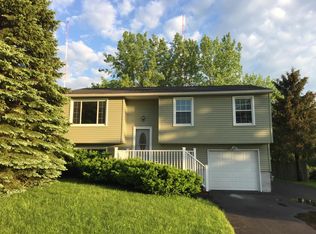 5583 Imperia Ln, Clay, NY 13041