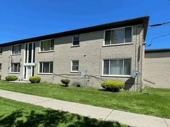 16480 E Nine Mile Rd, Eastpointe, MI