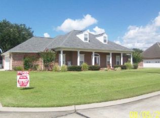 101 Columbia Dr, Thibodaux, LA 70301