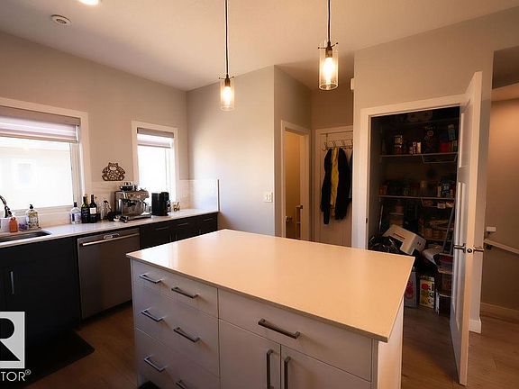 5th image of 1010 Rabbit Hill Rd SW #25