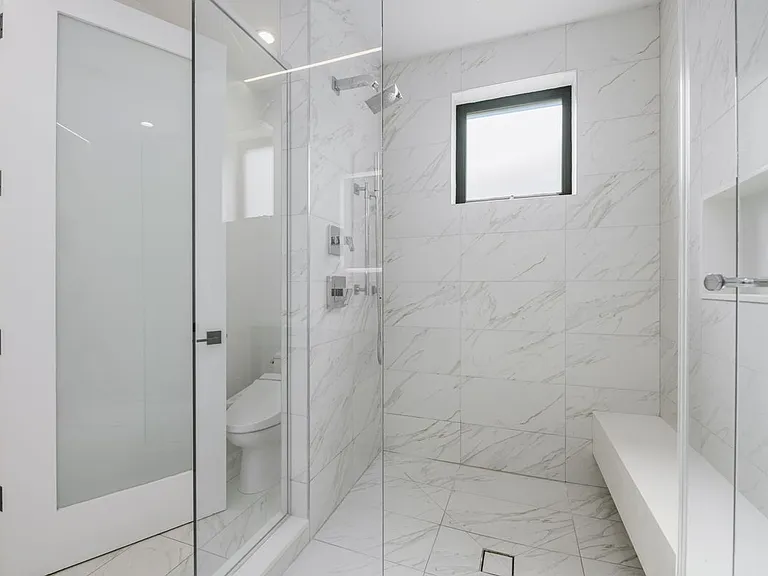 741 N Gramercy Pl — Photo 21