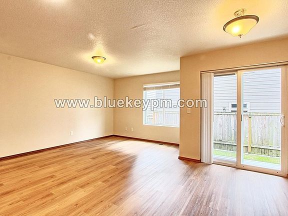 4th image of 7415 NE 59th St