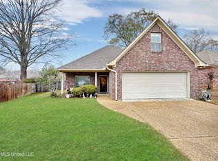 610 Walnut Grove Dr, Pearl, MS 39208