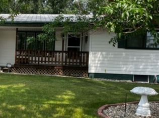 1837 14th St SW, Minot, ND 58701