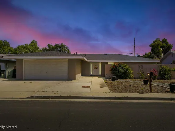 110 W Hazelwood Dr, Lemoore, CA 93245