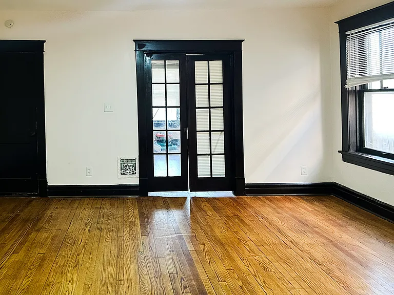 2224 Miami St #1 — Photo 15