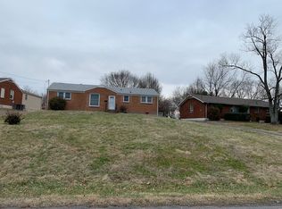 370 Ocala Dr, Nashville, TN 37211