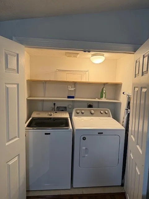 4 bed, 1800 sqft, $2,700 — Photo 2