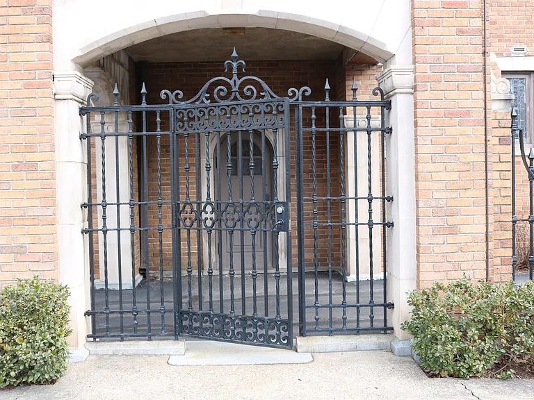 24 S River St #3 — Photo 4