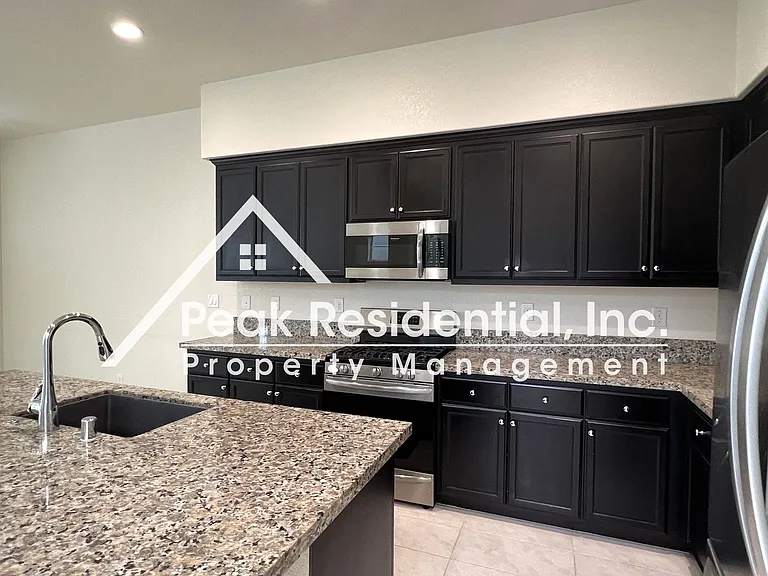 3283 Warbler Ct — Photo 9