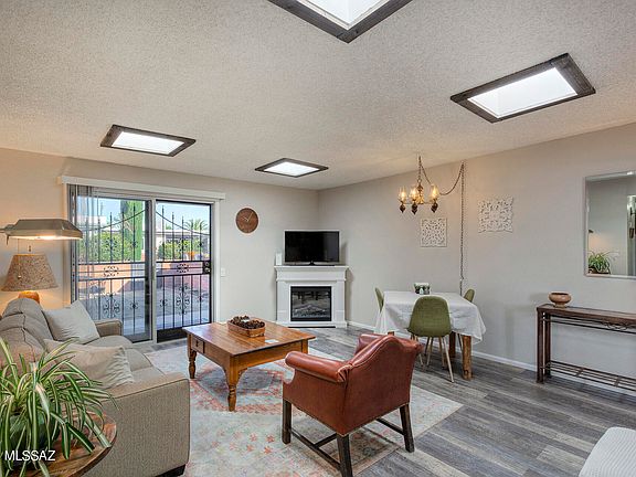 3rd image of 1385 S Desert Meadows Cir
