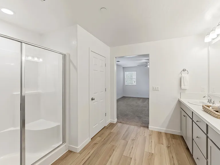 6690 E Adena Ave — Photo 12