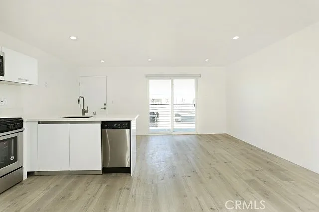 1 bed, 500 sqft, $1,600 — Photo 2