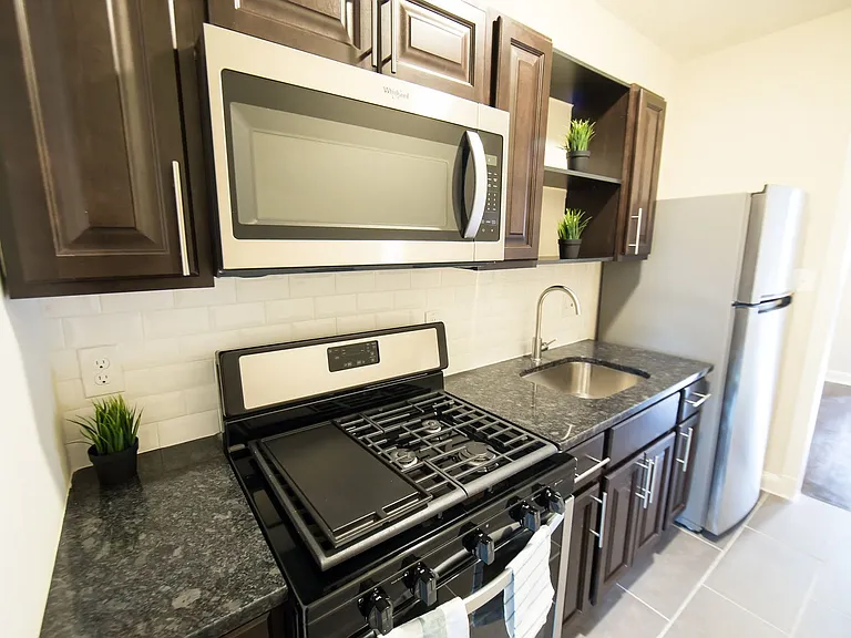 1615-1617 18th St SE — Photo 6