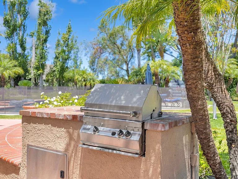 24961 Sandridge Cir — Photo 55