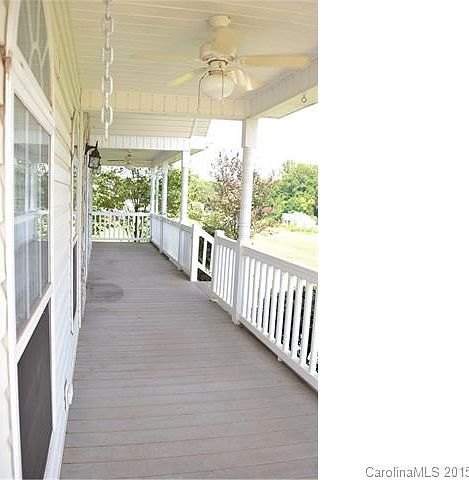 1st image of 1062 Creekside Dr
