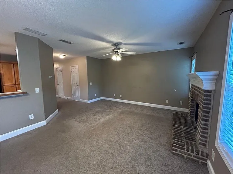 3233 Glenloch Pl — Photo 8