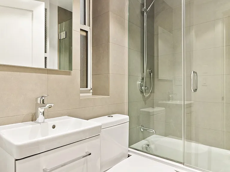 225 W 23rd St #2202U — Photo 5
