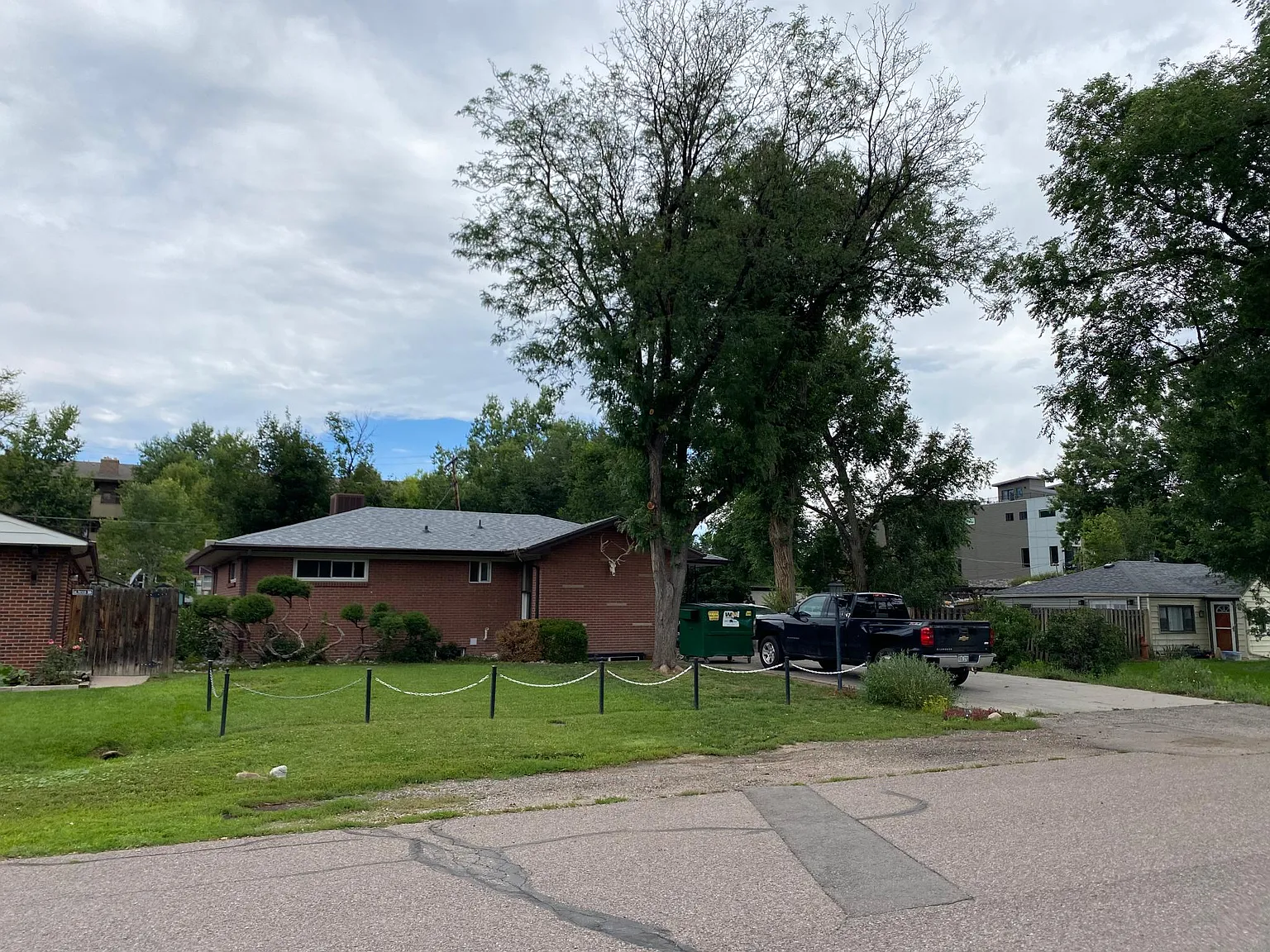2 bed, 1023 sqft, $2,300 — Photo 1
