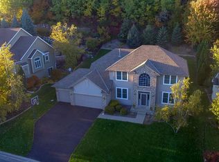 15031 Bridgewater Dr, Savage, MN 55378
