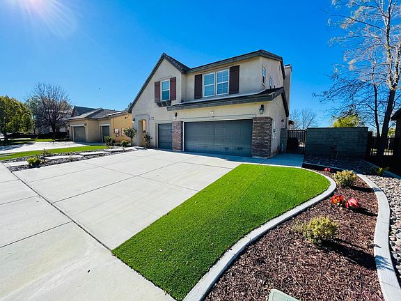 3rd image of 34391 Hillingdon Ct