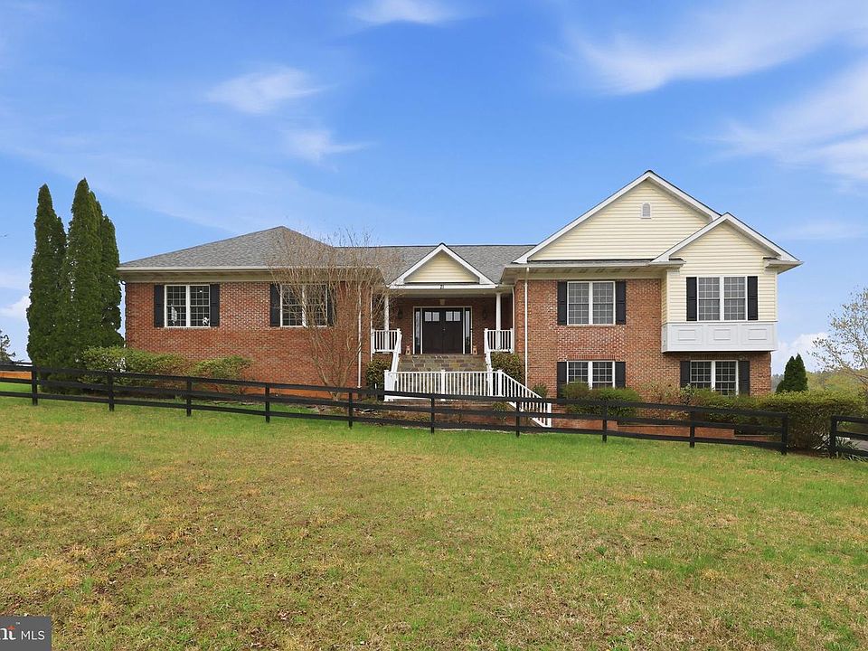 1st image of 21 Meridan Ln
