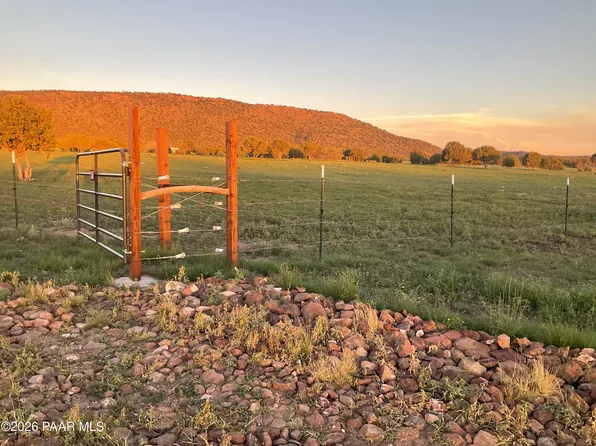 LOT 1141 N Markham Pass, Seligman, AZ 86337
